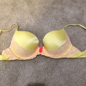 Victoria Secret 34C push-up bra